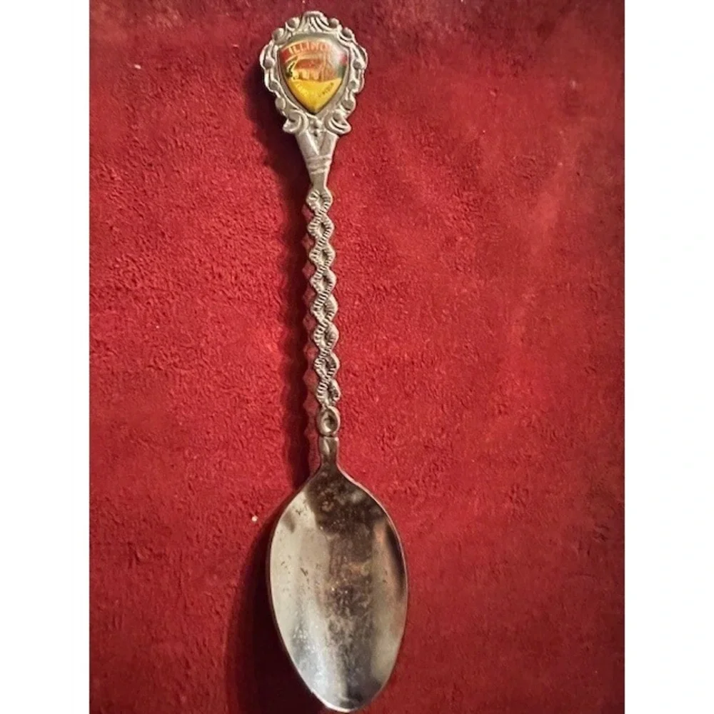 Collectible State‎ Spoons